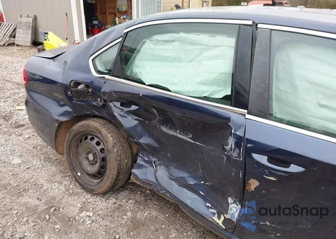 2013 Volkswagen Passat 2.5L Se z USA, uszkodzony, nr VIN 1VWBP7A30DC058035